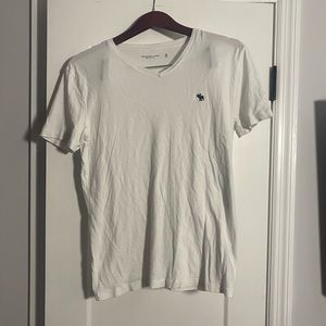 womens white soft a&f’s v neck tee